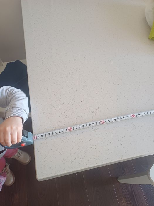 Продаётся стол поверхность каменный