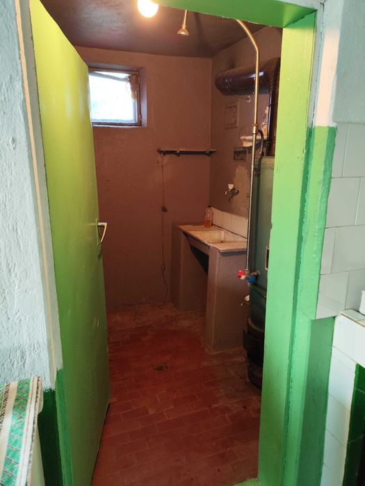 Продава се къща в с.Ветрен