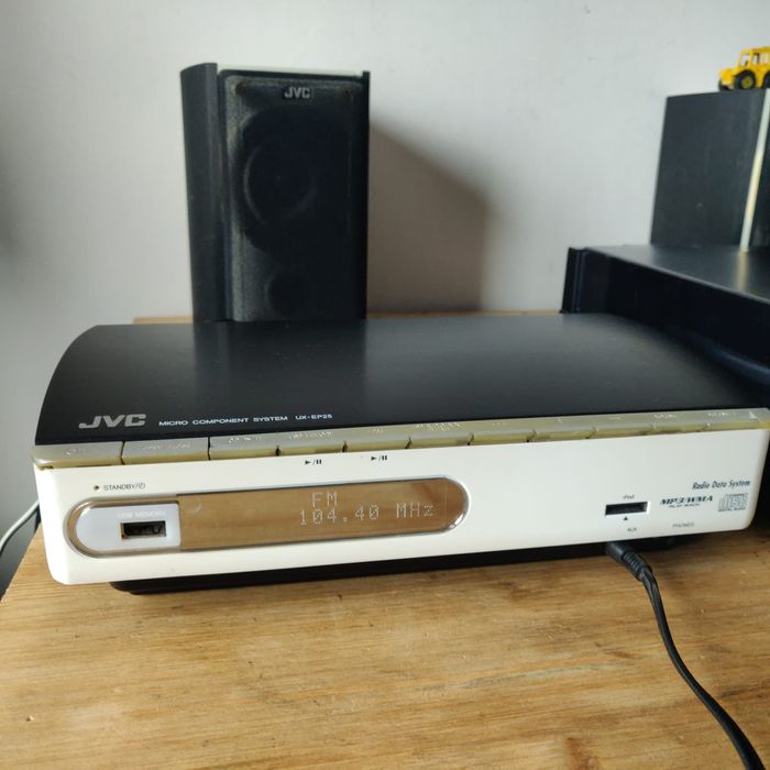 Pick up /amplificator/boxe/cd player /JVC/Dual DT 210 preamplificat