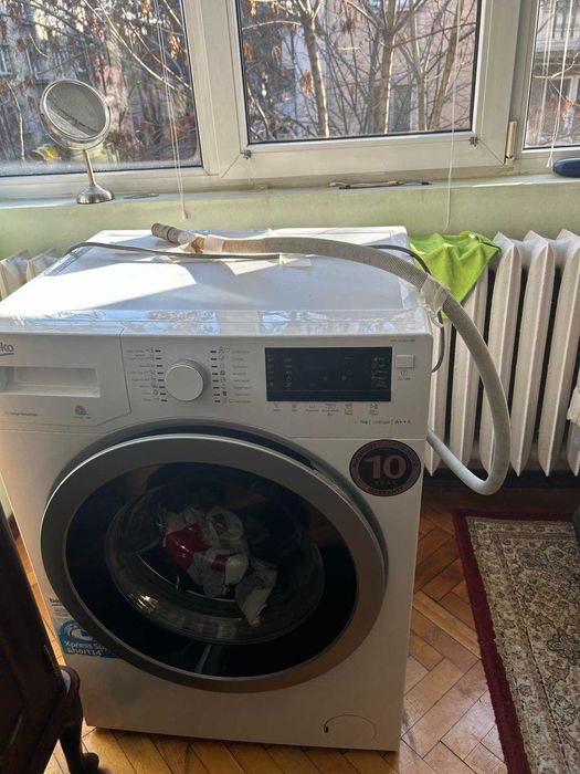 Продавам пералня Beko WMY 71283 LMB2