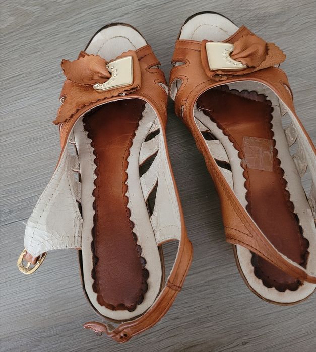 Sandale vintage maro din piele