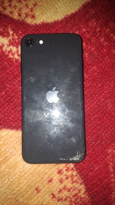 Айфон се 2020 64гб 79% Заблокирован