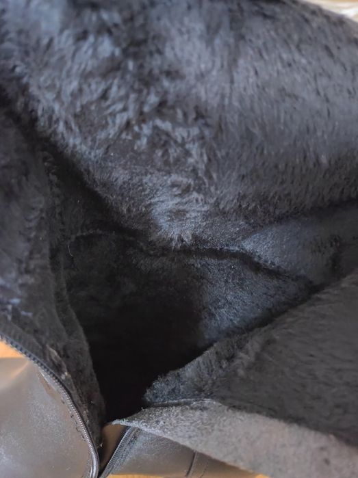 Продам женские сапоги