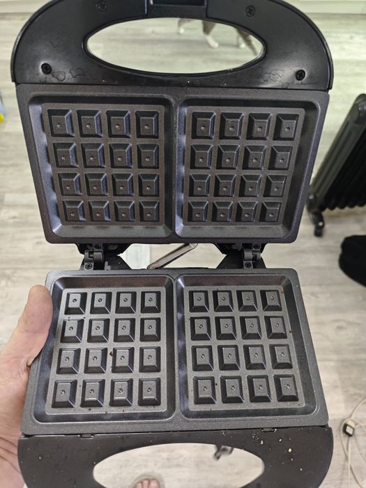 Продам вафельницу