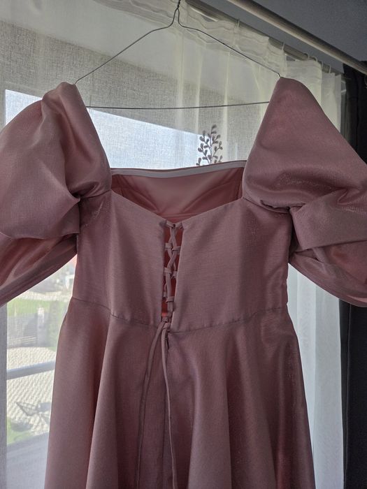 Vând rochie eleganta!