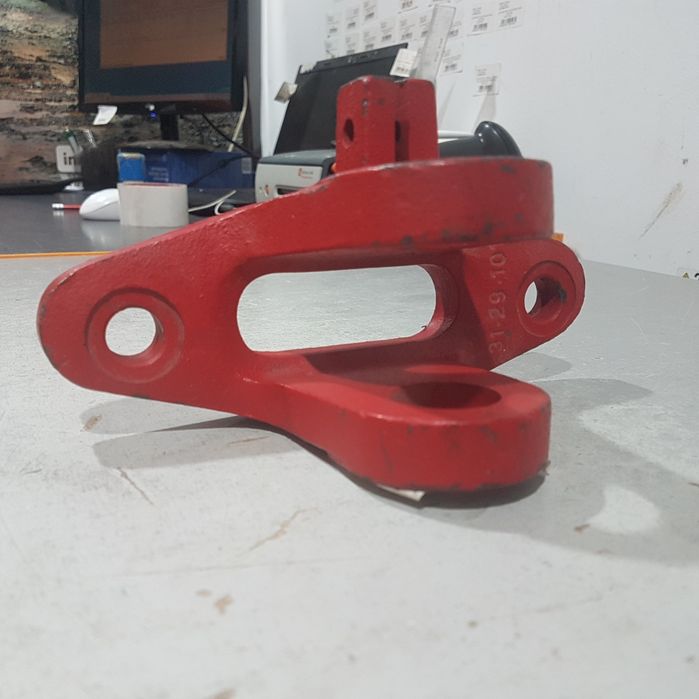 Furca remorcare fata U650 din fonta