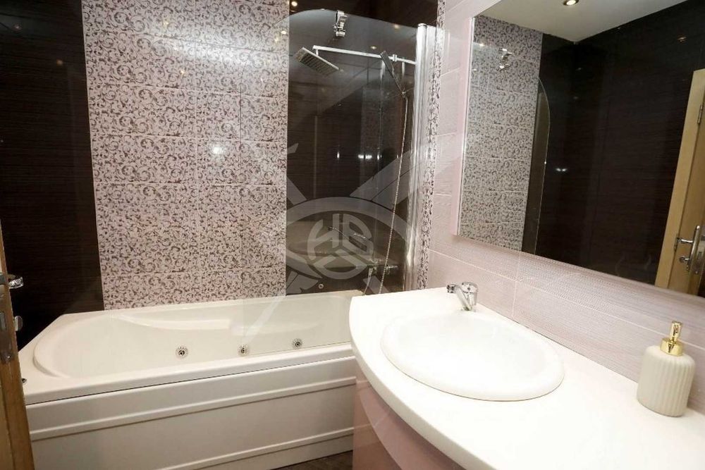 Дава се под наем Четиристаен апартамент в София, Кръстова вада - 150 кв.м за 1300 € - Снимка #11