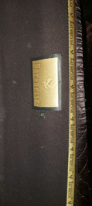 Drap palto ozgina kiyilgan xolati aloo