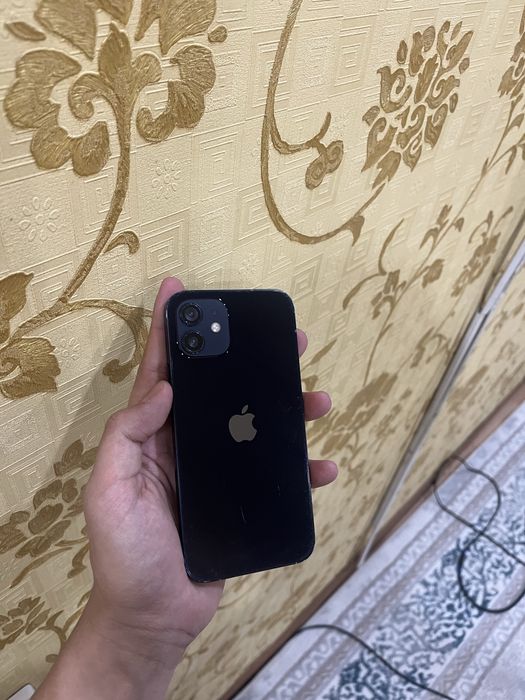 Продам Айфон 12 128gb