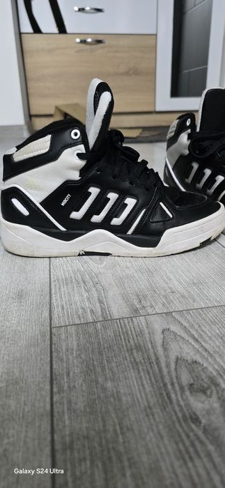 Ghete Adidas nr 38