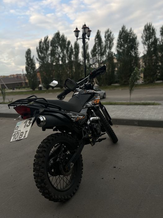 Мотоцикл Racer Panther