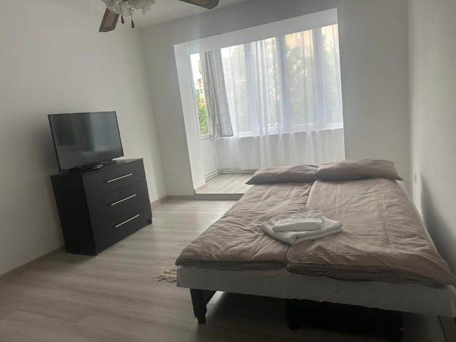 Inchiriez ap. cu 2 cam. in Baia Mare, str. IL Caragiale, jud. MM.