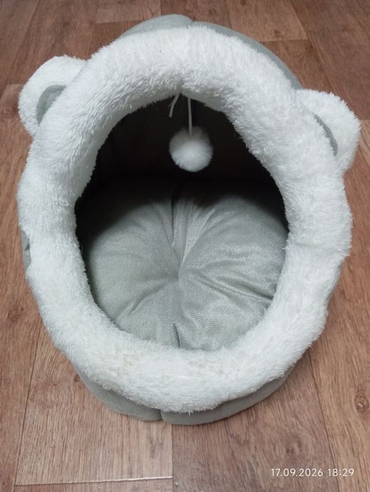 Продам для котика домик