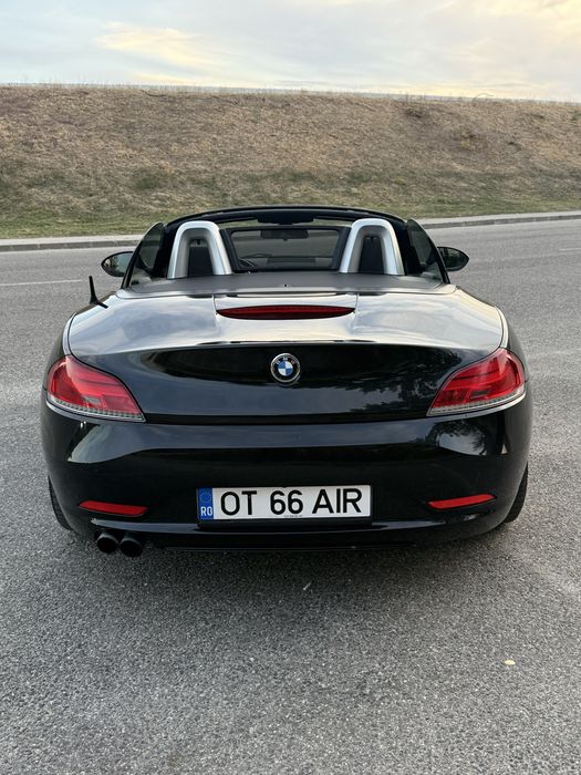 Vând BMW Z4 Roadster (E89) sDrive20i – 184 CP – Cutie Sport Automat
