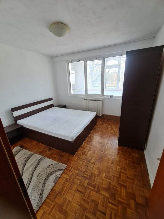 Inchiriez 2camere tiglina2 etaj 1