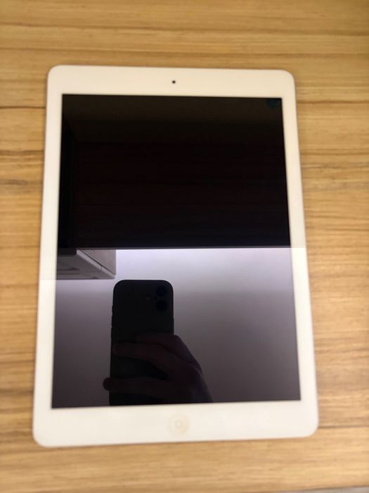 iPad Air model a1475