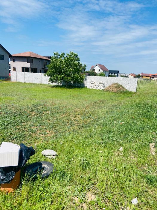 Teren de vânzare zona ford!