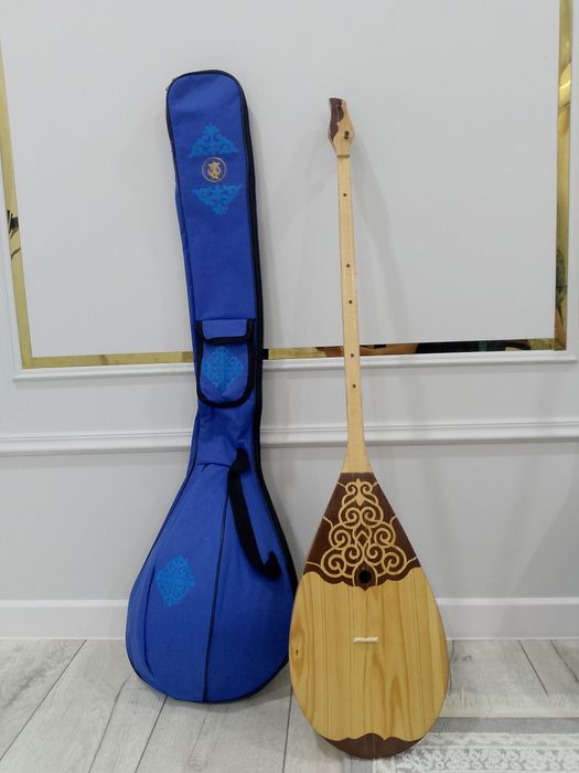 Домбыра  сатылады