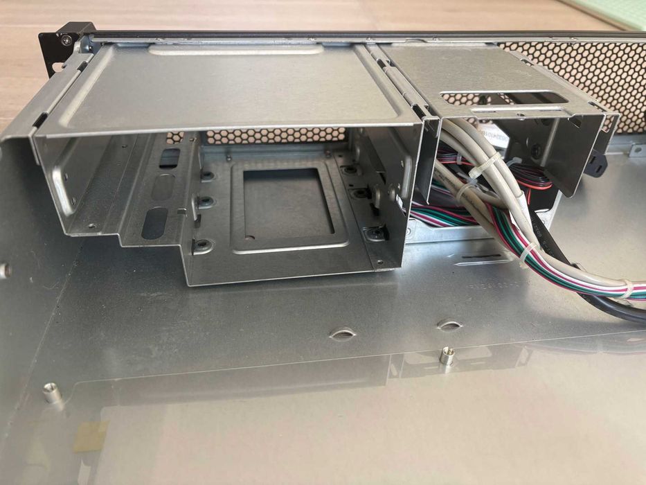 Carcasa Server Rack 2U Chenbro RM24200-L