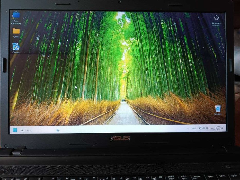 Ноутбук Asus X54H в хорошем состоянии, полностью рабочий