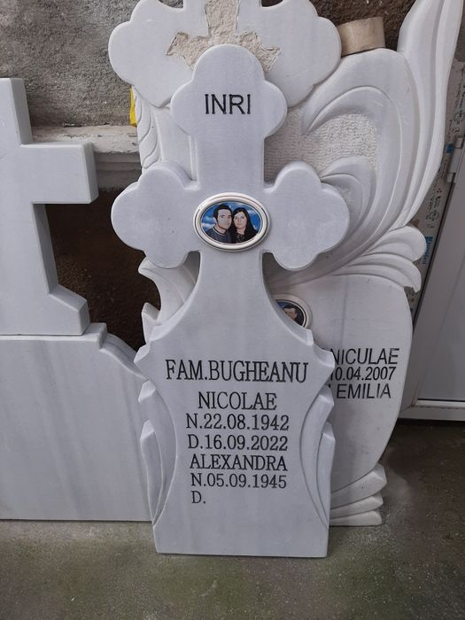 Super reducere cruci din marmură ieftine