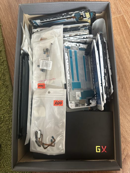 Запчасти на телефон