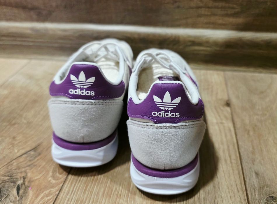 Детски маратонки adidas RS
Артикулен код : JQ5963