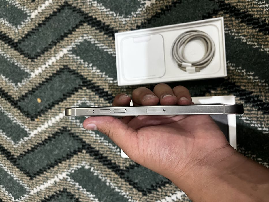 Айфон 15 Про макс White titanuim