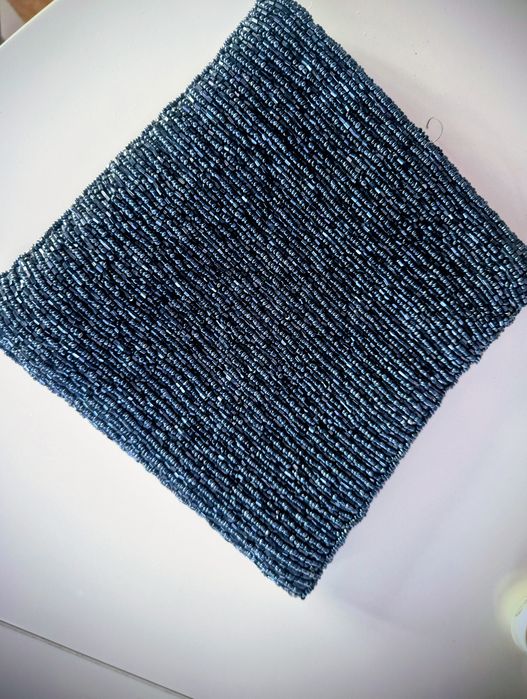 Малка елегантна чанта с мъниста