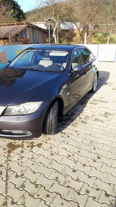 BMW 330 xDrive  232CP/ piele/ clima/ full