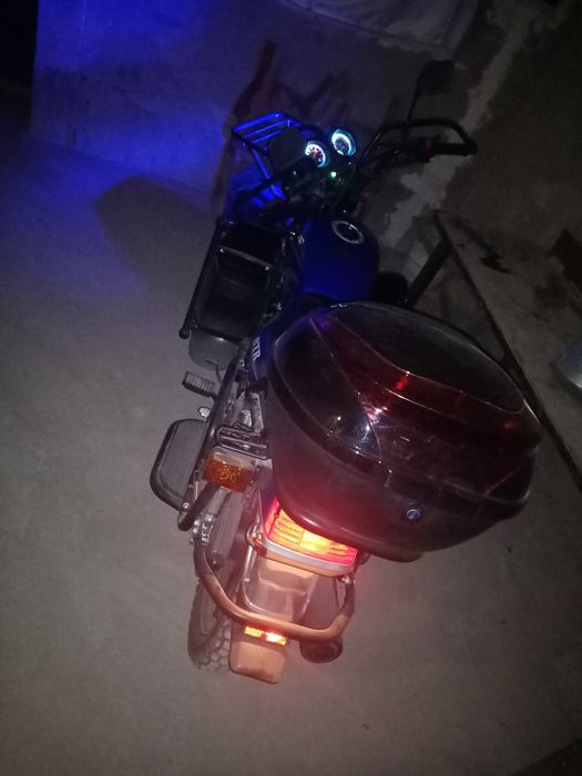 Universal Mototsikl BTR 200