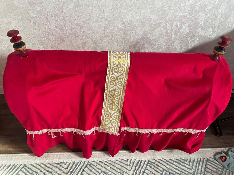 Əдемі бесік сатылады.