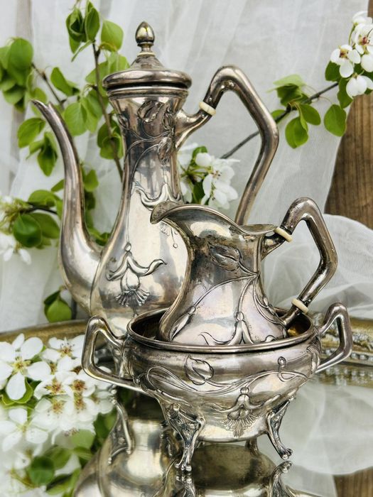 Сребърен сервиз за кафе