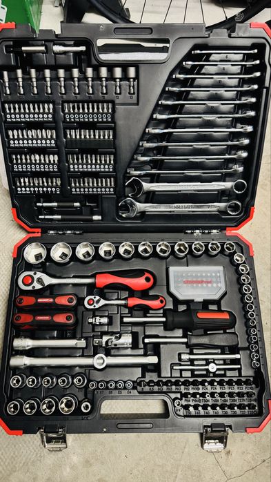 Gedore red 232 части