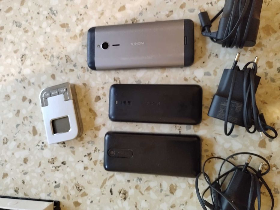 Телефони Nokia 230 Dual SIM/Nokia 130/Nokia 108