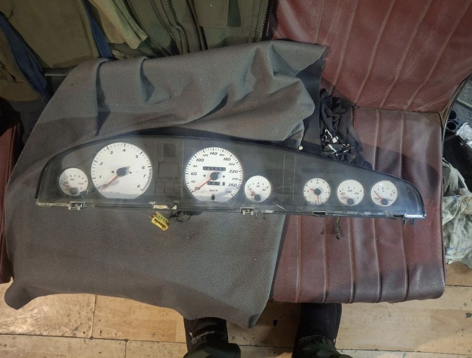Панель приборов ауди 100 с4