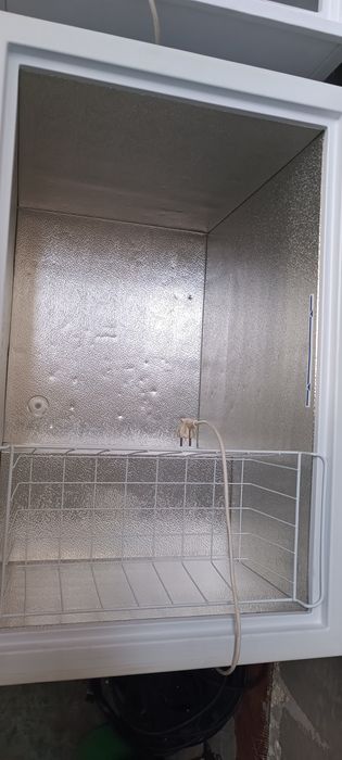 Продам морозильник бирюса 250л