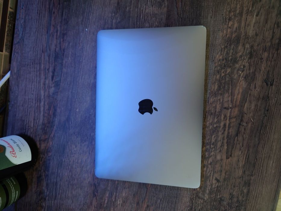 Macbook Air M1 cu display spart ( A2237) FMI :OFF