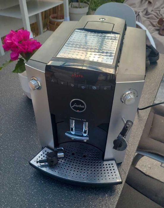 Aparat cafea Jura Impressa F50