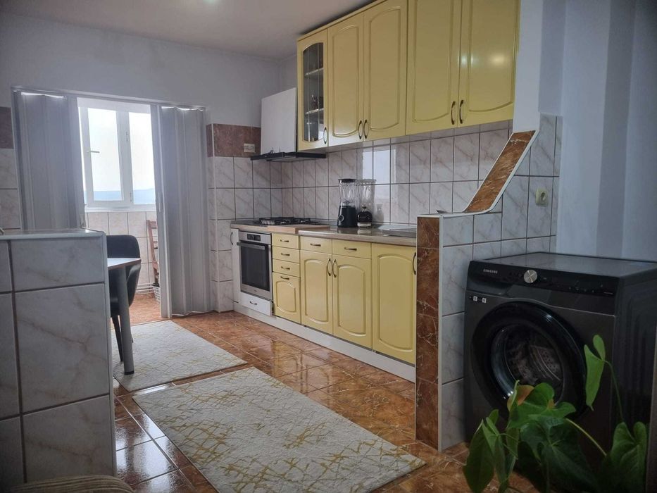 Apartament 2 camere decomandate, Zonă Ultracentrală