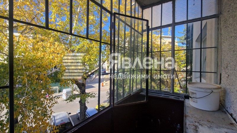 Двустаен апартамент с възможност за преустройство