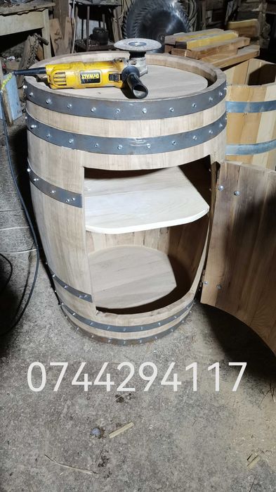 Butoaie din lemn diferite mărimi