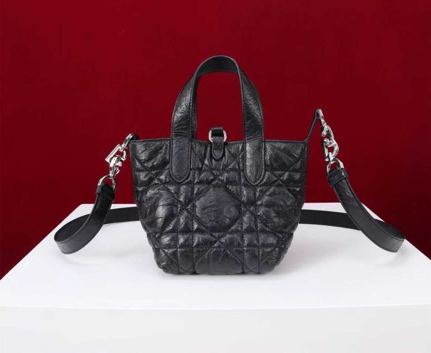 Чанта dior* естествена кожа,налична