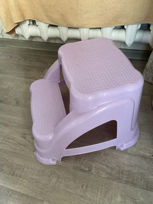 Продам стульчик лестницу