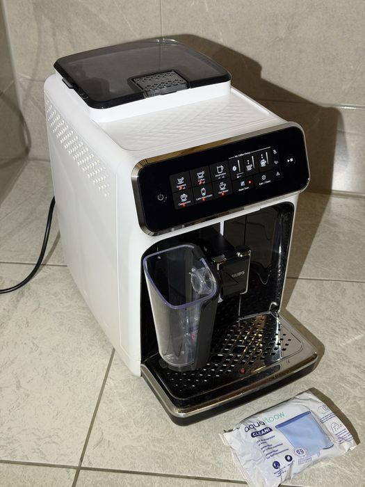 кафемашина Philips EP3243