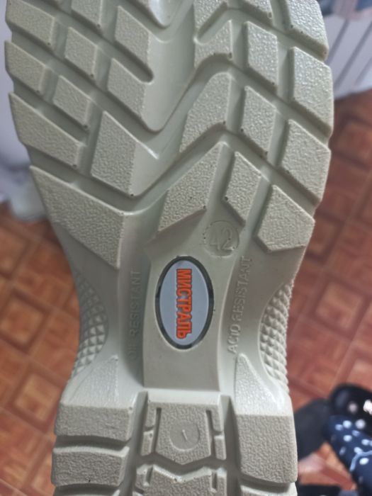 Рабочий сапоги новый