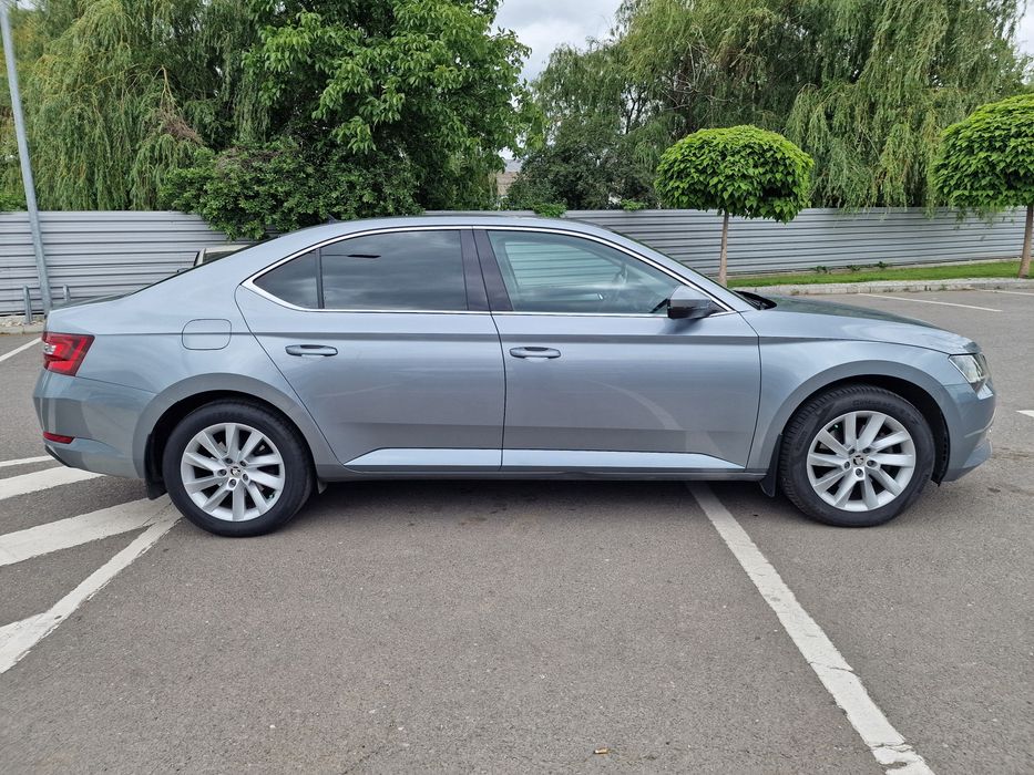 SKODA Superb 2019 — imagine 3