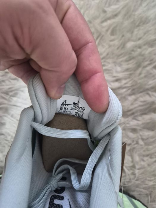 Nike vomero 18 original