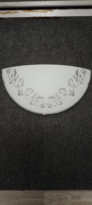 Продам светильник настенный