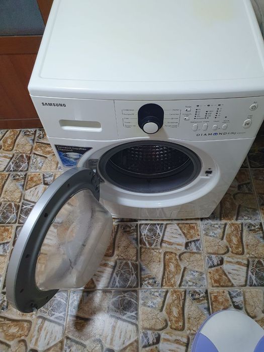 Стиральная машина сотилади срочнооооо